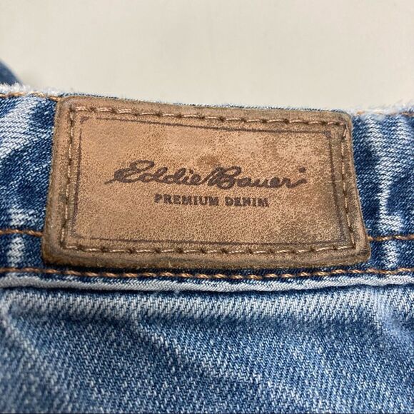 EDDIE‎ BAUER, Women’s Jeans Size 10R, Inseam:30”, Blue, lightly Distressed - Picture 8 of 10